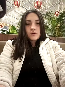 Brendda tay online show from December 5, 2025, 2:00 am