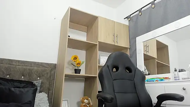 karsonmorris online show from October 23, 2025, 6:50 pm