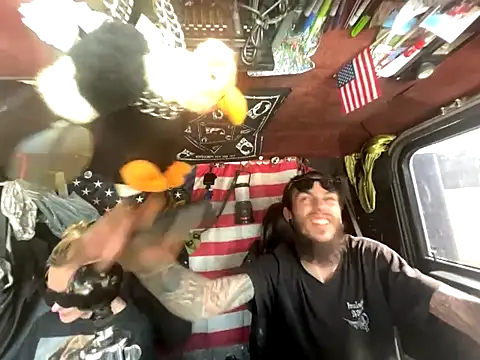 XMeF10 online show from January 8, 2026, 4:57 pm