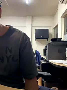 Snapshot of Brencuz chatting on September 20, 2025, 4:01 pm Brencuz online show from September 20, 2025, 4:01 pm