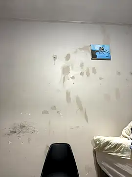 Snapshot of Brencuz chatting on September 24, 2025, 1:35 am Brencuz online show from September 24, 2025, 1:35 am