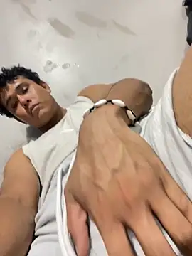 Snapshot of Brencuz chatting on September 18, 2025, 3:53 am Brencuz online show from September 18, 2025, 3:53 am