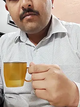 Akhil3290 online show from May 21, 2026, 10:56 am