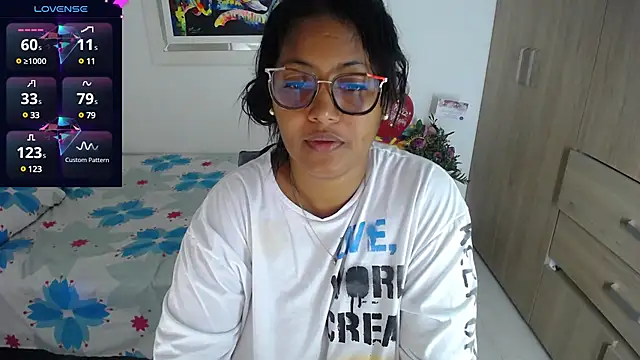 miajoseph  online show from February 17, 2025, 3:47 am