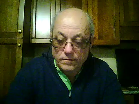 Snapshot of gianbragallini chatting on March 24, 2026, 9:04 pm gianbragallini online show from March 24, 2026, 9:04 pm