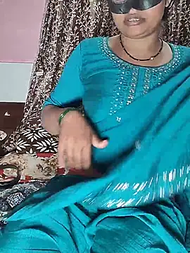 Snapshot of Shivani_Mumbai85 chatting on February 8, 2026, 9:18 am Shivani Mumbai85 online show from February 8, 2026, 9:18 am