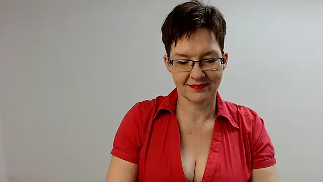 Snapshot of Sofie69Velvet chatting on February 11, 2025, 3:18 pm Sofie69Velvet online show from February 11, 2025, 3:18 pm