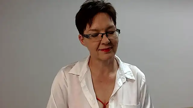 Snapshot of Sofie69Velvet chatting on January 8, 2025, 3:28 pm Sofie69Velvet online show from January 8, 2025, 3:28 pm