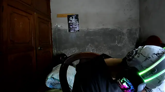 Snapshot of bruce_kane21 chatting on November 5, 2025, 7:39 pm bruce kane21 online show from November 5, 2025, 7:39 pm