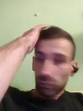 Snapshot of Davlupweed93 chatting on January 16, 2026, 1:37 pm Davlupweed93 online show from January 16, 2026, 1:37 pm