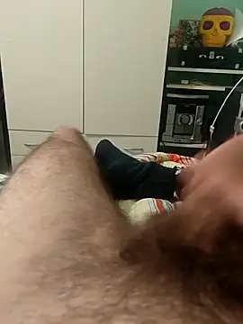 Snapshot of Davlupweed93 chatting on December 15, 2025, 2:39 am Davlupweed93 online show from December 15, 2025, 2:39 am