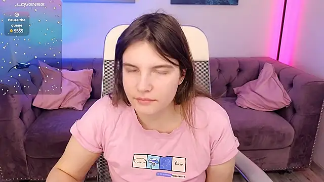 Ruyjin Choi online show from March 13, 2025, 10:57 am