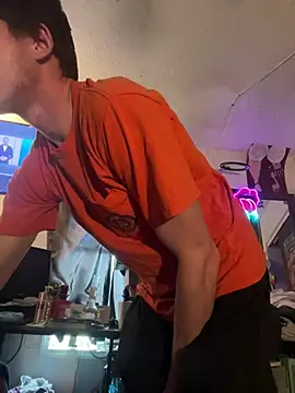 bigdckstud online show from May 20, 2026, 4:37 pm