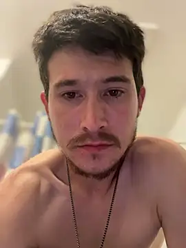 bigdckstud online show from April 17, 2026, 2:47 am