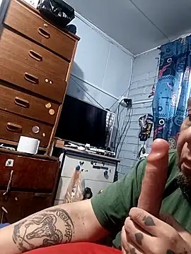 Snapshot of maxi_6969 chatting on November 16, 2025, 9:58 am maxi 6969 online show from November 16, 2025, 9:58 am
