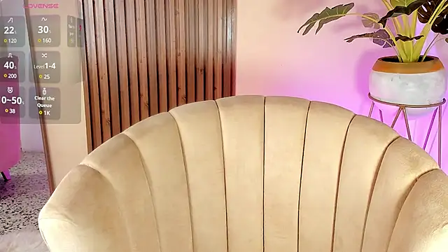 Snapshot of kenayfox chatting on February 25, 2025, 5:30 am kenayfox online show from February 25, 2025, 5:30 am