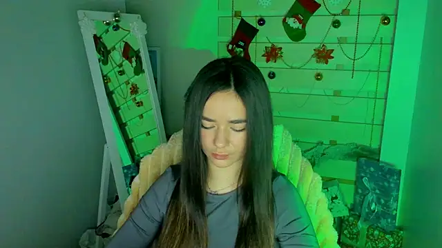 Bella XO online show from December 5, 2025, 8:13 am