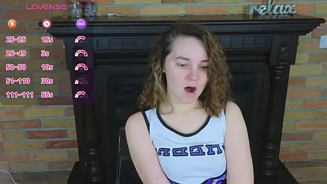 Ellie Sunset online show from April 14, 2026, 7:35 am