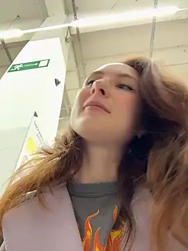 Dina Tease online show from October 6, 2025, 12:50 pm