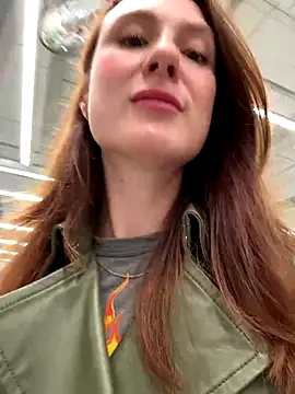 Dina Tease online show from September 19, 2025, 12:42 pm