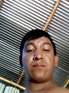 Snapshot of Alexio1997 chatting on October 26, 2025, 12:16 pm Alexio1997 online show from October 26, 2025, 12:16 pm