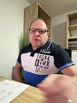 coupleLatinaLovers online show from March 17, 2025, 5:34 am