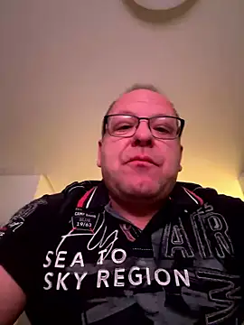 coupleLatinaLovers online show from January 16, 2026, 6:06 am