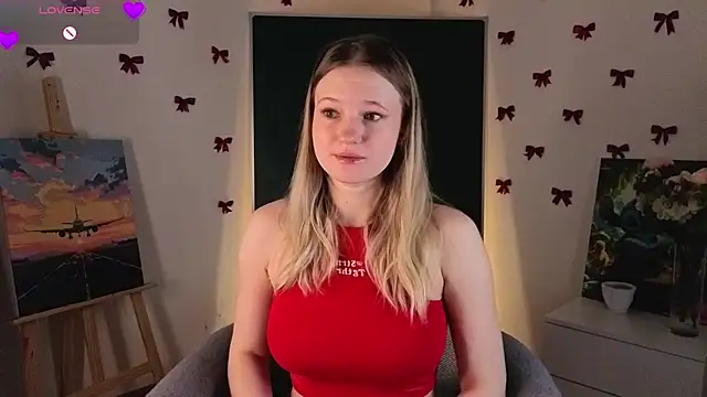 MaydaFoulk online show from February 14, 2026, 1:17 am