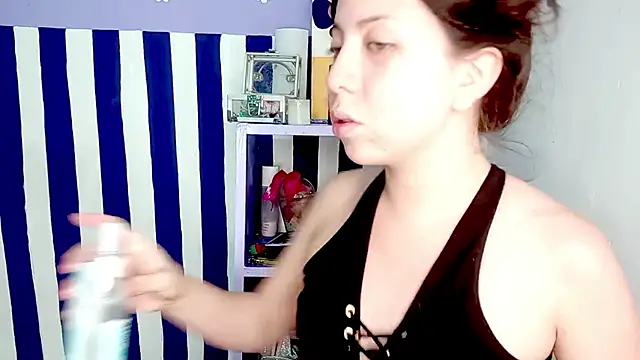 PetiteIvoryQueen19 online show from April 19, 2026, 7:09 am