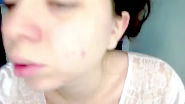 PetiteIvoryQueen19 online show from April 18, 2026, 4:37 am