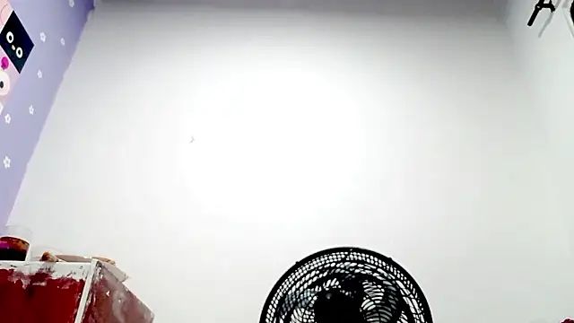 PetiteIvoryQueen19 online show from March 14, 2026, 2:39 am