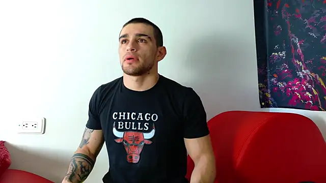 Sexy Alejandro  online show from October 21, 2025, 11:31 am