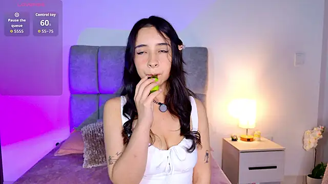 melanie hills online show from June 19, 2026, 12:11 pm