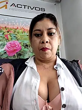 Laura-Hernandez online show from March 31, 2026, 2:41 pm