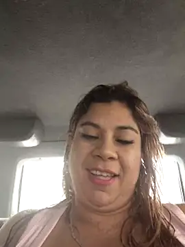 Snapshot of Laura-Hernandez chatting on December 21, 2025, 2:52 pm Laura-Hernandez online show from December 21, 2025, 2:52 pm