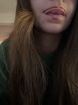 aly golden  online show from April 14, 2026, 2:38 am