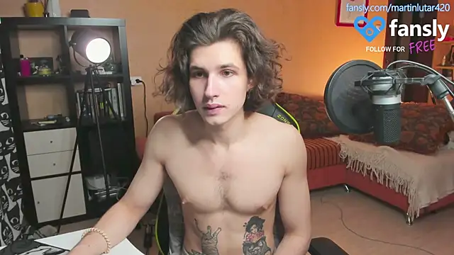 daddyMarty420 online show from October 20, 2025, 5:42 am