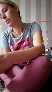 YourJuliena online show from July 3, 2026, 7:26 am