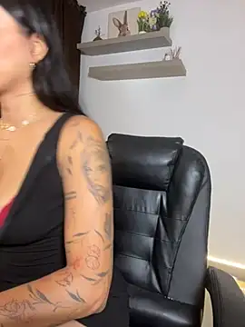 Valentina cartier online show from May 11, 2026, 1:18 am
