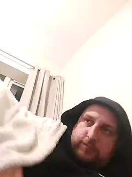 HE-M123 online show from December 3, 2024, 4:44 pm