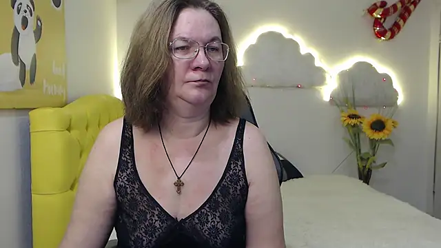 HolyMilfa online show from February 9, 2025, 7:48 am