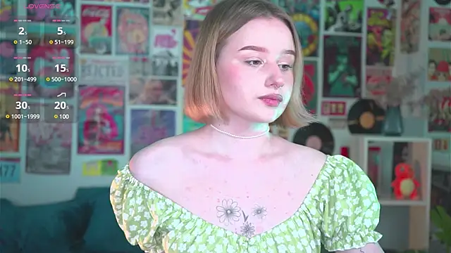 Snapshot of AdeleLoomis chatting on February 22, 2025, 8:50 am AdeleLoomis online show from February 22, 2025, 8:50 am