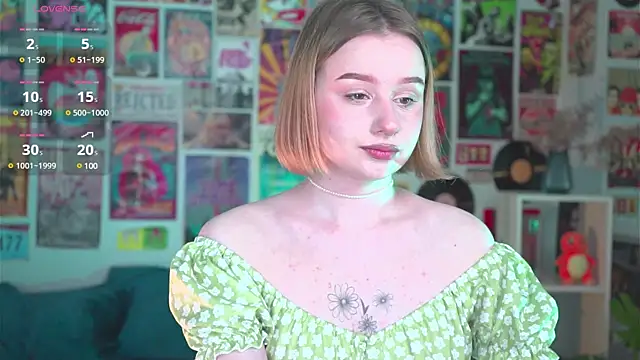 Snapshot of AdeleLoomis chatting on February 22, 2025, 5:44 am AdeleLoomis online show from February 22, 2025, 5:44 am