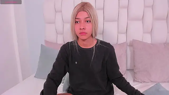 xime loveee online show from December 26, 2024, 12:27 pm