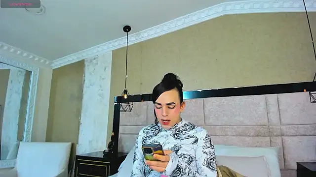 JustinePerry online show from February 28, 2026, 4:12 am