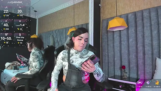 JustinePerry online show from February 6, 2026, 4:19 am