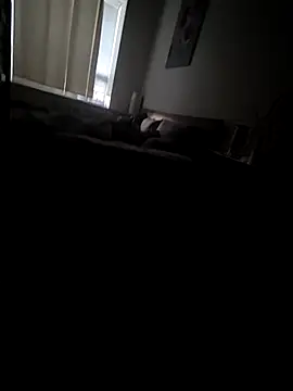 Kinkycouple1789 online show from October 26, 2025, 10:21 pm