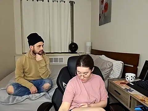 Kinkycouple1789 online show from January 22, 2025, 1:31 am