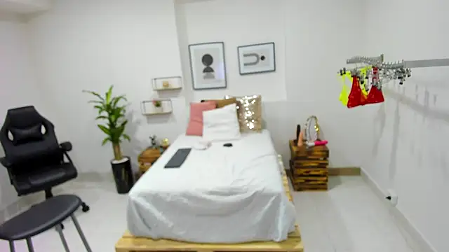 Snapshot of afrodita_martinez chatting on January 21, 2025, 12:50 pm afrodita martinez online show from January 21, 2025, 12:50 pm