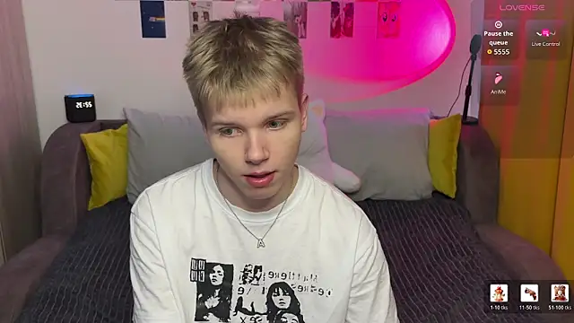 Snapshot of metratok chatting on February 14, 2026, 7:36 pm metratok online show from February 14, 2026, 7:36 pm